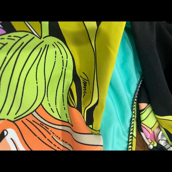 Trina Turk Women's Double Tie Front Keyhole Bandeau One Piece Swimsuit - Picture 7 of 7